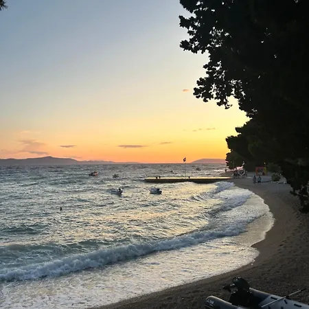 招待所 Sobe Gorana Živogošće
